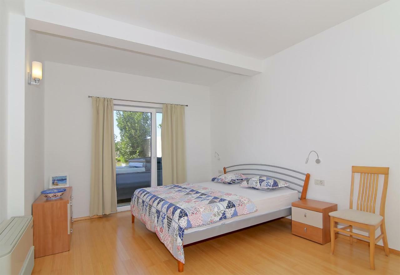 شقة Abelia, Two Terraces, Hot Tub, Free Parking دوبروفينك المظهر الخارجي الصورة