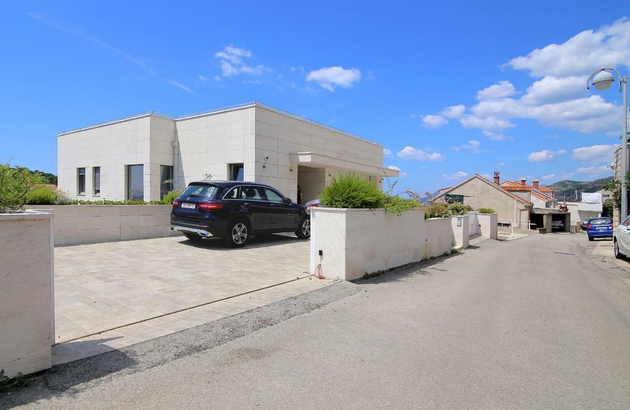 شقة Abelia, Two Terraces, Hot Tub, Free Parking دوبروفينك المظهر الخارجي الصورة