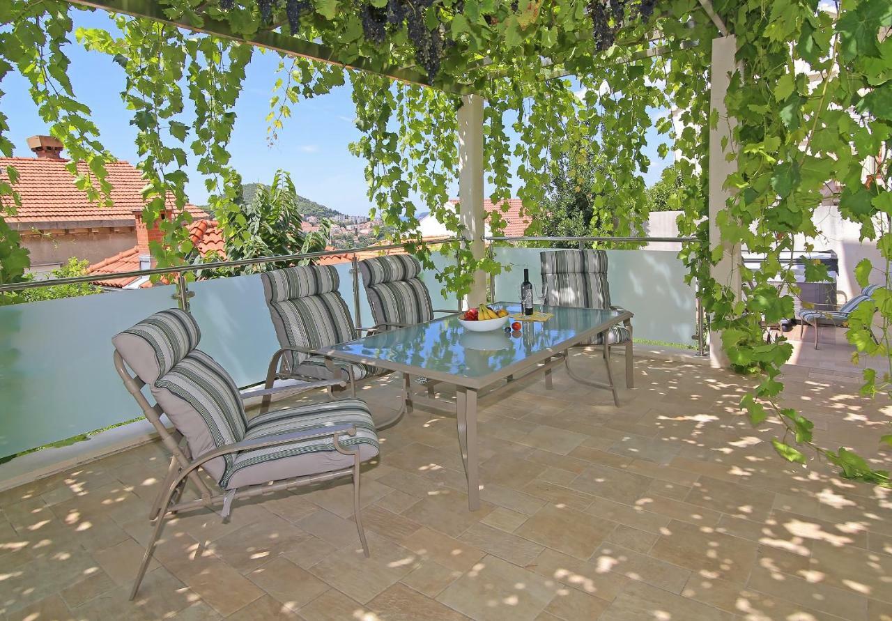 شقة Abelia, Two Terraces, Hot Tub, Free Parking دوبروفينك المظهر الخارجي الصورة