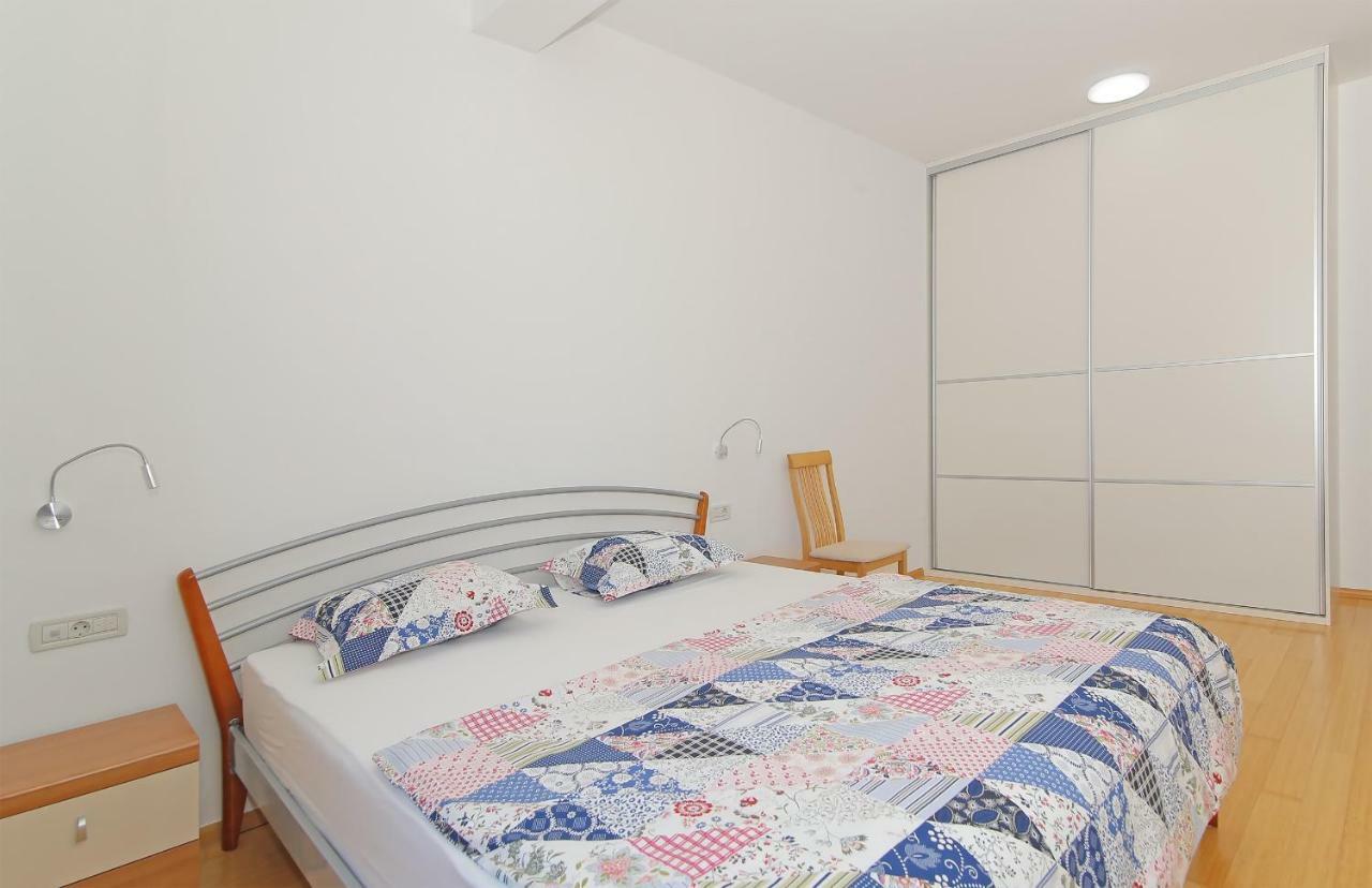 شقة Abelia, Two Terraces, Hot Tub, Free Parking دوبروفينك المظهر الخارجي الصورة